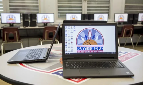 Ray+Allen+Computer+LabHorace+Mann+Middle05_11_2017Jimmy+Abraham_MDCPS_40