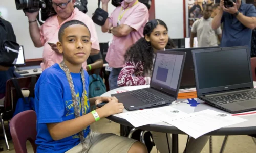 Ray+Allen+Computer+LabHorace+Mann+Middle05_11_2017Jimmy+Abraham_MDCPS_67