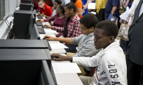 Ray+Allen+Computer+LabHorace+Mann+Middle05_11_2017Jimmy+Abraham_MDCPS_81